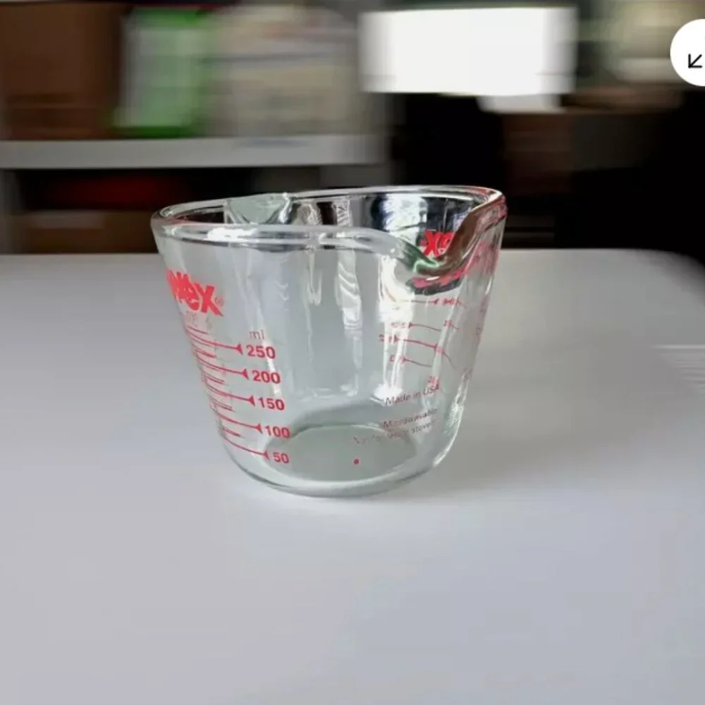 Pyrex 8 oz. Glass Measuring Cup 1 Cup Size 250ml 3 1/2 in Tall